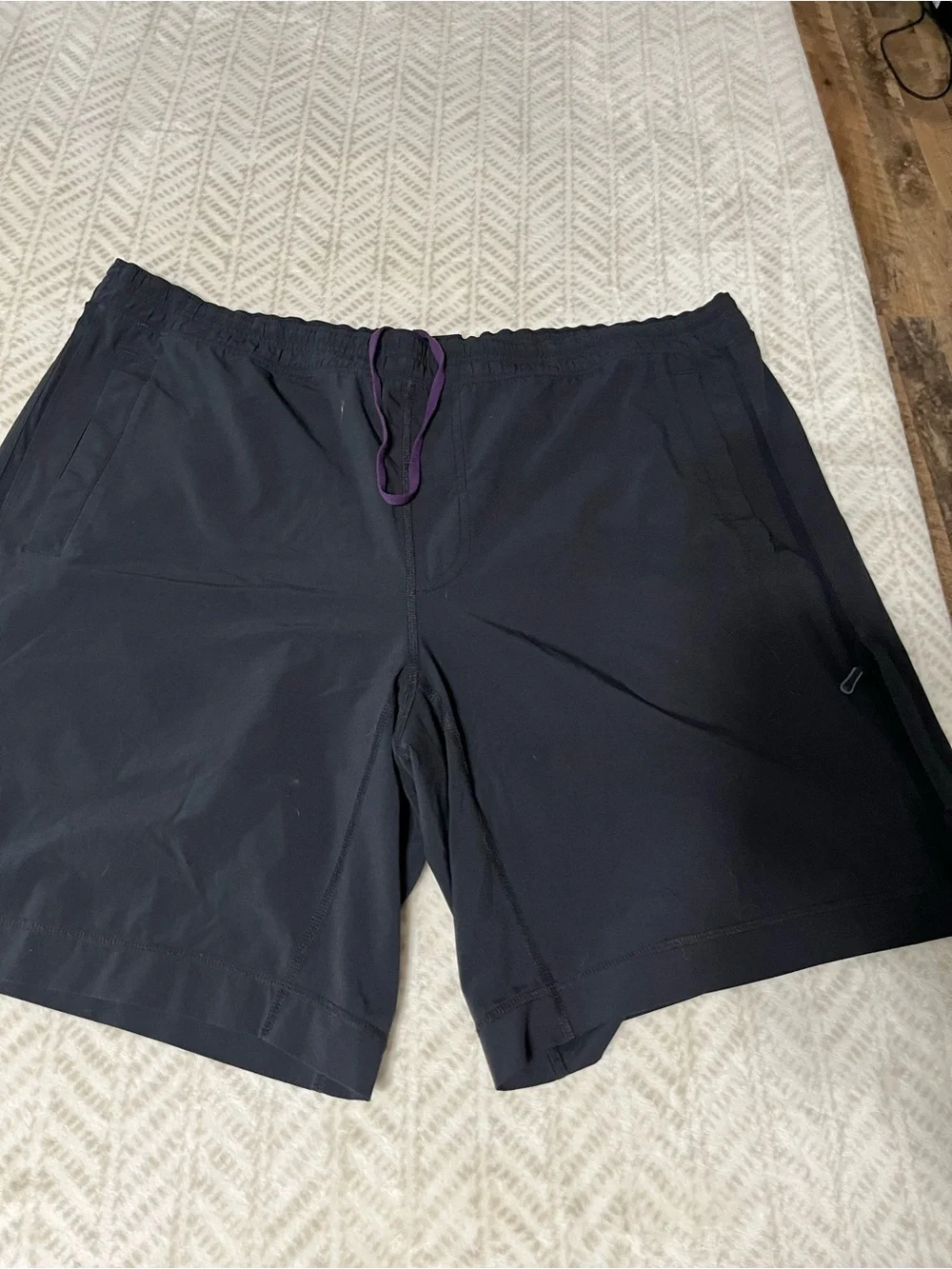 Men’s Lululemon Shorts XXL
